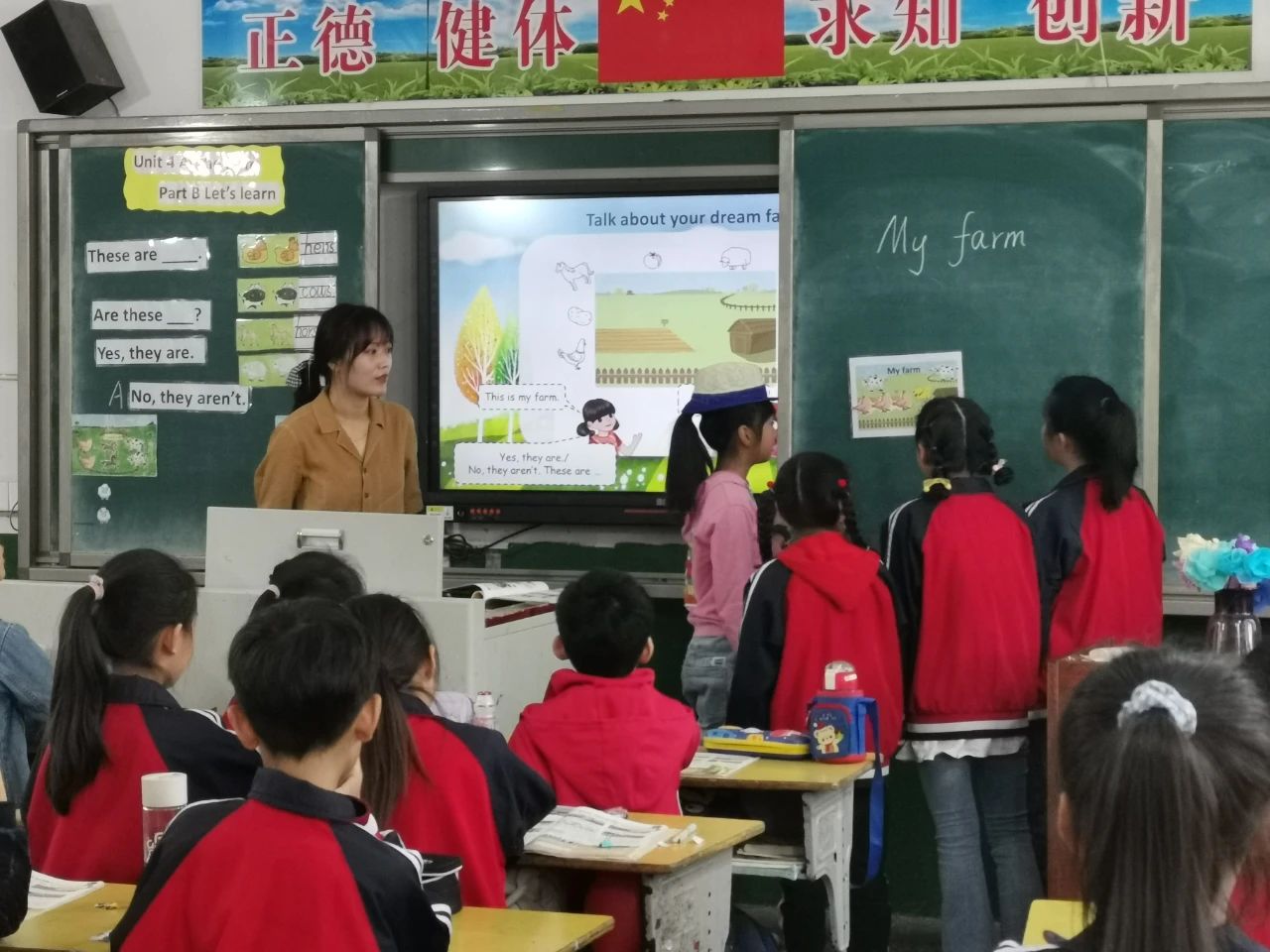 送教下乡（小学部） 我校小学部英语教师送教君山区钱粮湖小学