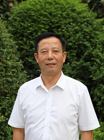 覃平安