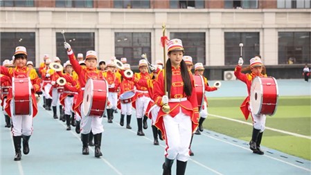 我校隆重举行第三届校园文化体育节