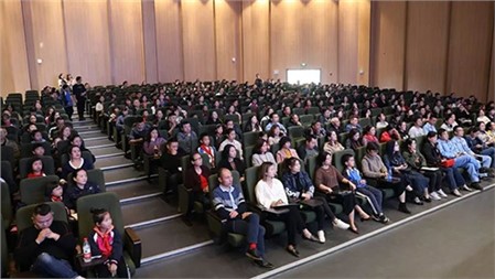 指导亲子共读伴成长，狠抓教学常规促质量｜长郡岳阳郡华学校微周刊（10.28—11.1)