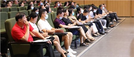 奋楫笃行开新局 片段教学锤师能——岳阳市郡华学校全体教职工大会、新青年教师片段教学大赛