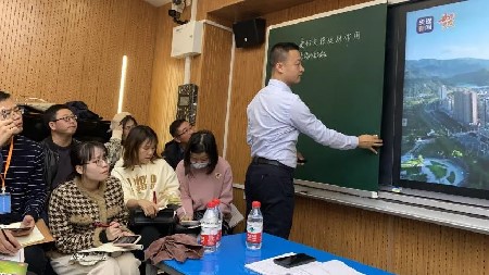 参观学习拓视野 学思并行促成长|郡华高级中学赴长郡中学交流学习