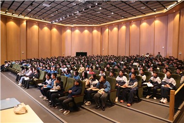 一堂让青春行稳致远的必修课